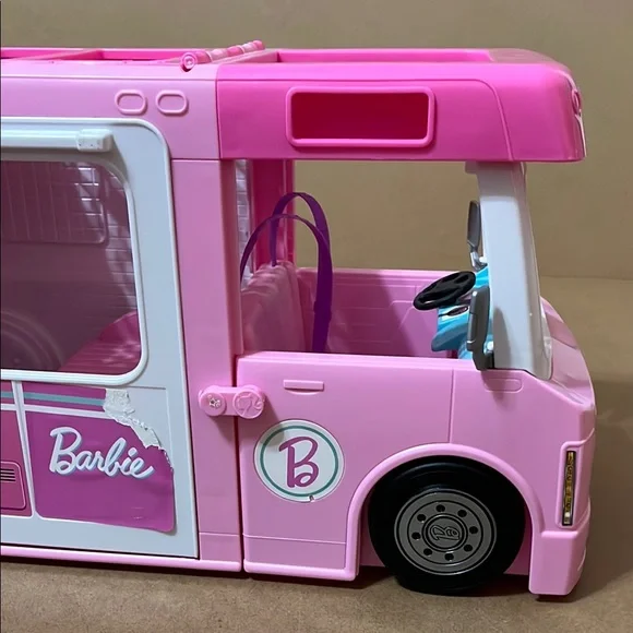 Camper RV - Picture 7 of 16